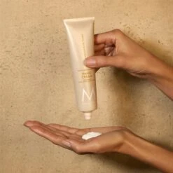 Moroccanoil Hand Cream 100 Ml - Ambiance De Plage 8 Moroccanoil Hand Cream 100 Ml - Ambiance De Plage -Biotherm Salgsbutik moroccanoil hand cream 100 ml ambiance de plage 1670490742